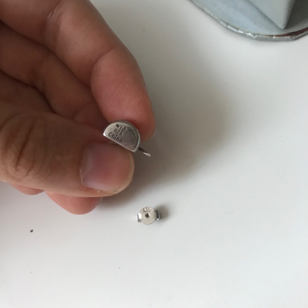 RARE 925 Hershey Kiss studs from the Hershey store in nyc - Picture 7 of 9